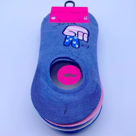 Betsey Johnson Accessories - Betsey Johnson Sneaker Liners 5pk